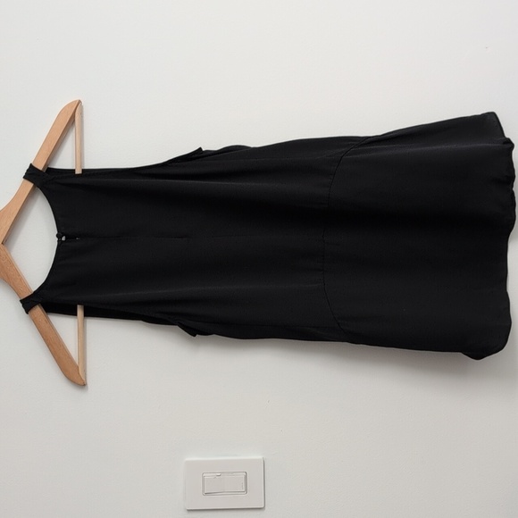 Theory 100% Black Silk Racerback Flowy Tunic Top Size S - Picture 2 of 6